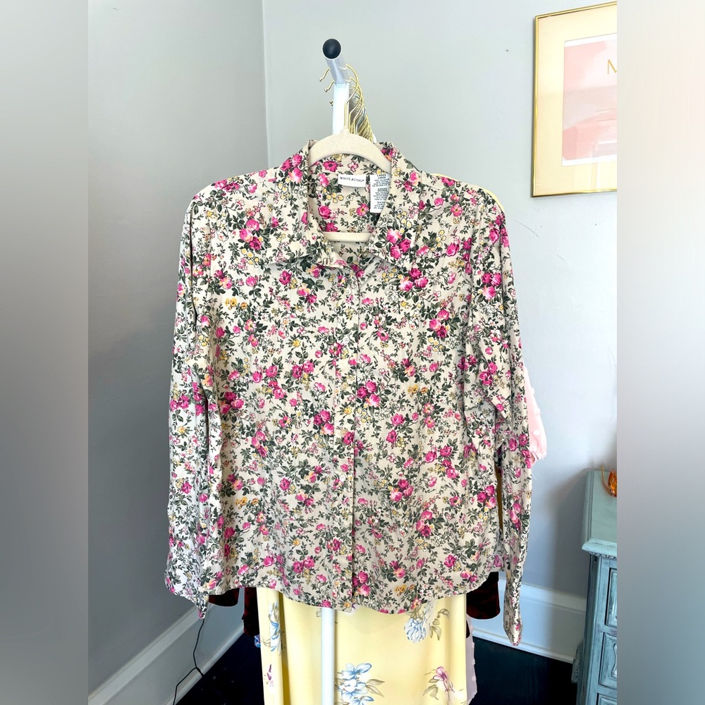 Women’s Button Up Sz L White Stag